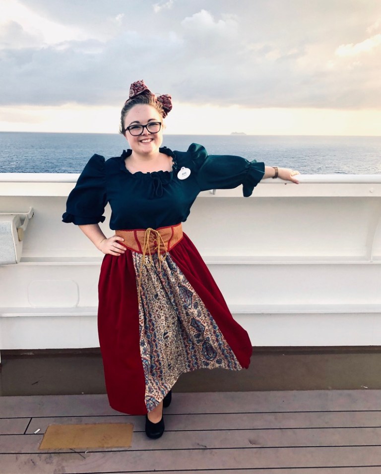 What It’s Really Like Working on a Cruise Ship – Jess at Sea