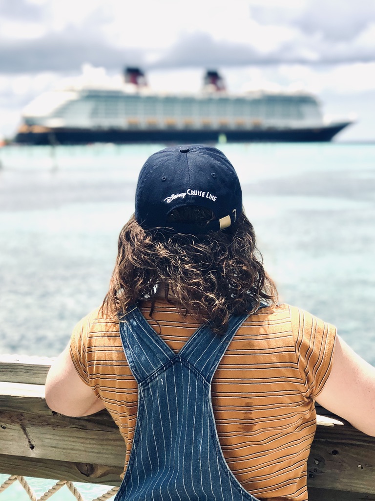 How to Pack for a Cruise Ship Contract: The Ultimate Guide (from a Crew&nbsp;Member!)