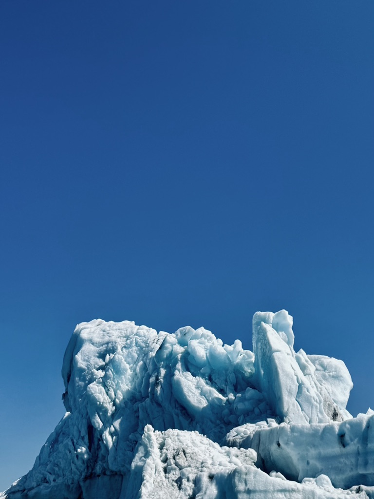Giant iceberg at Jökulsárlón Glacier Lagoon, Iceland