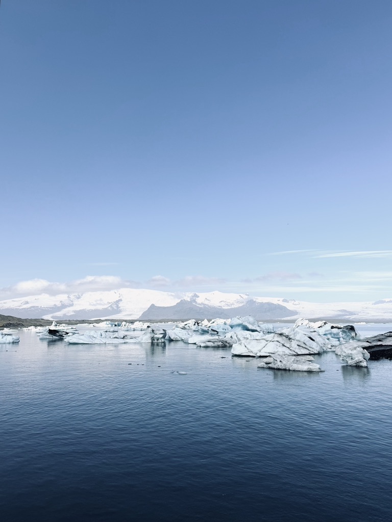Icebergs floating on the blue waters of Jökulsárlón Glacier Lagoon, Iceland
