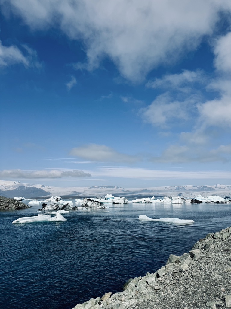 Icebergs floating on the blue waters of Jökulsárlón Glacier Lagoon, Iceland