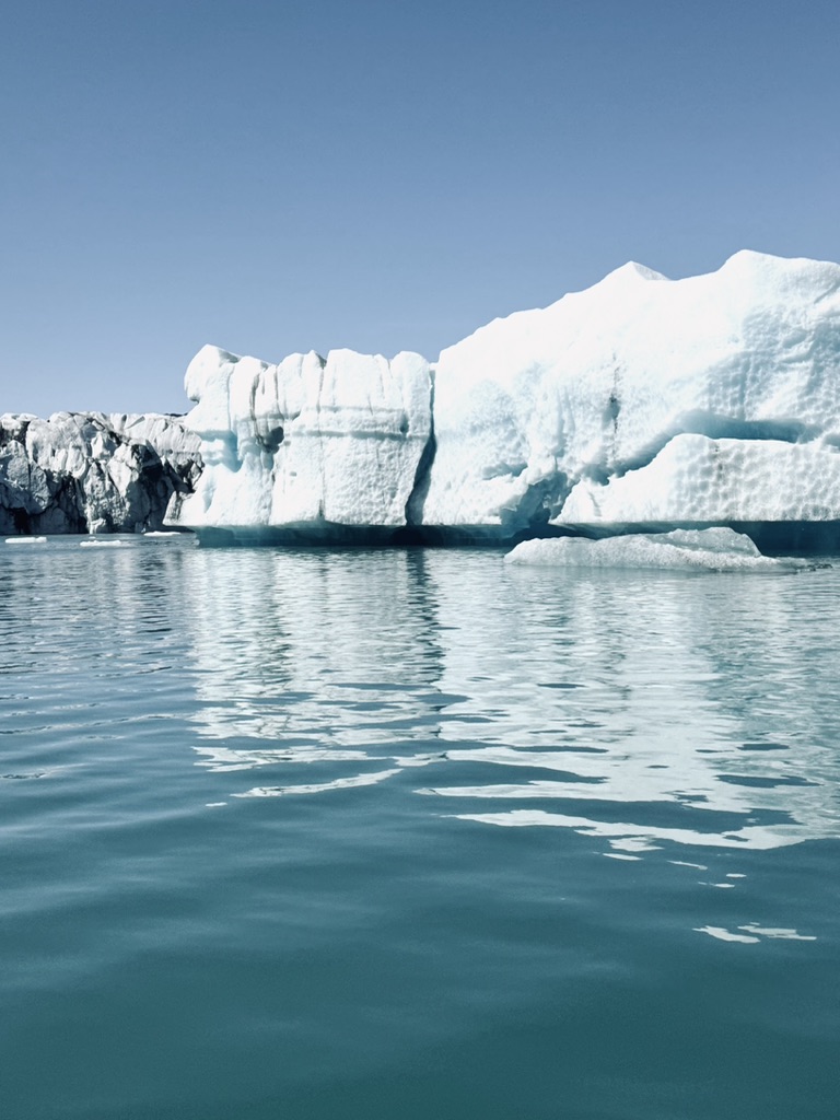 Icebergs floating in the Jökulsárlón Glacier Lagoon, Iceland