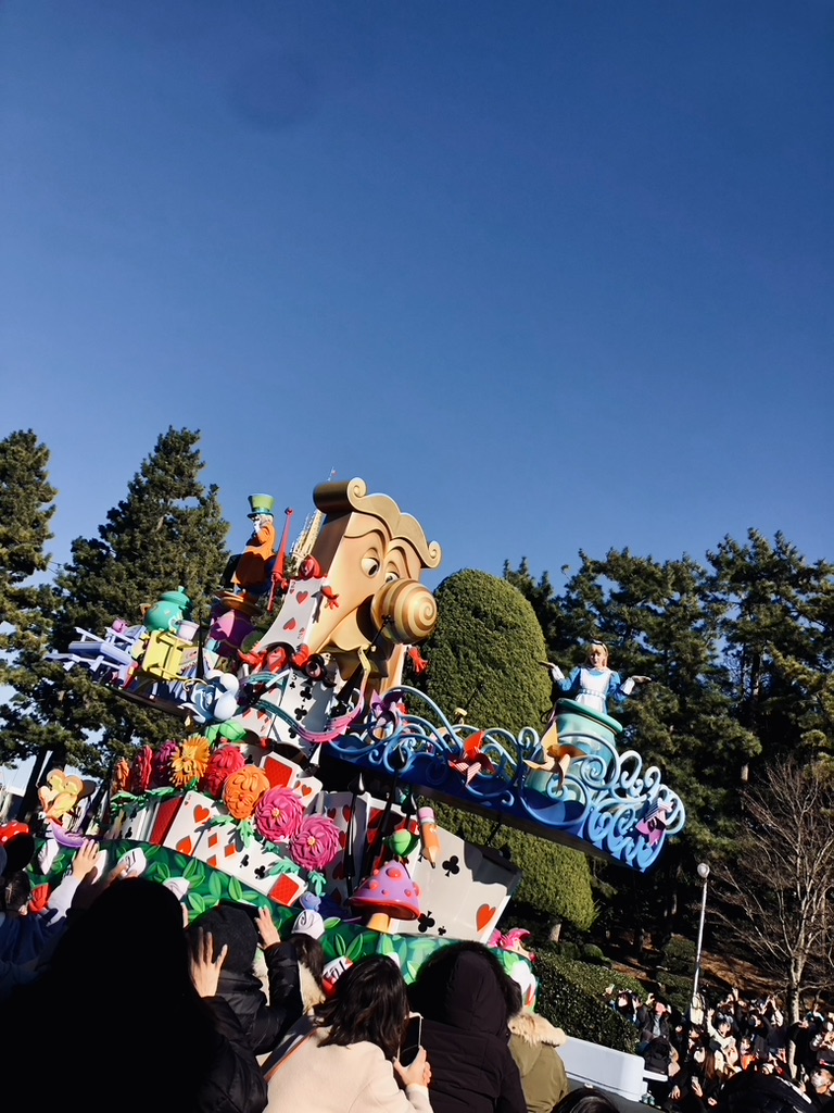 Parade float with Alice in Wonderland at Tokyo Disneyland.