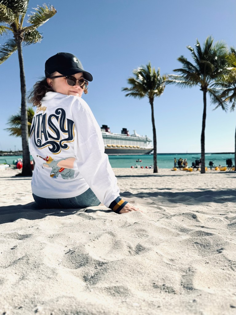 Girl in disney fantasy spirit jersey posing on beach